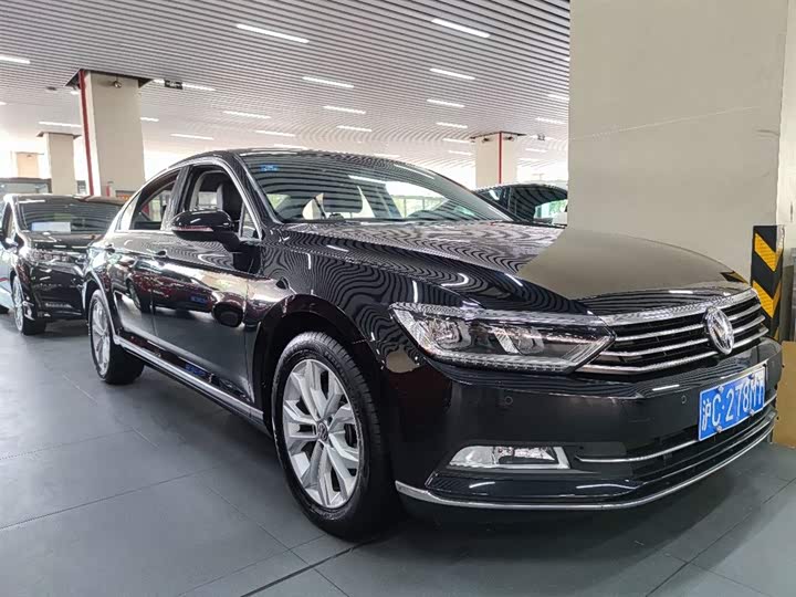 迈腾2018款 改款 330tsi dsg 豪华型