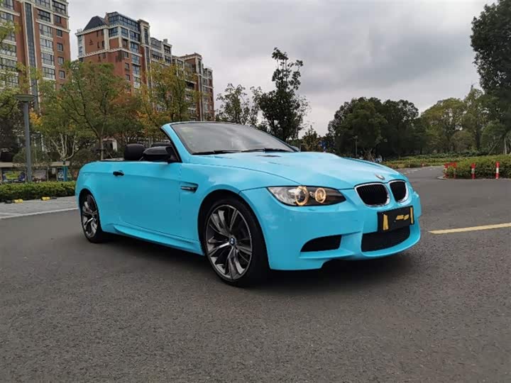 宝马m3 2013款 m3敞篷轿跑车磨砂限量版