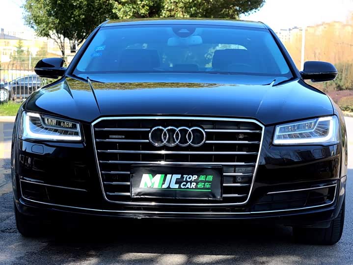 奥迪a8 2016款 a8l 45 tfsi quattro舒适型