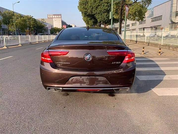 君越2018款 28t 精英型