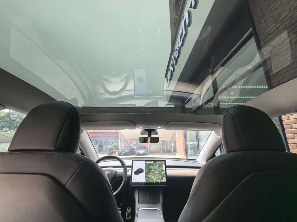 Tesla Model Y Tesla Model Y