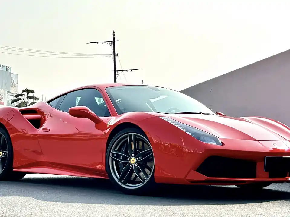 Ferrari 488