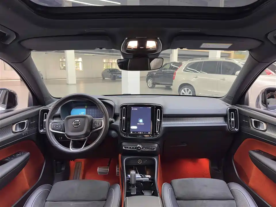 Volvo XC40