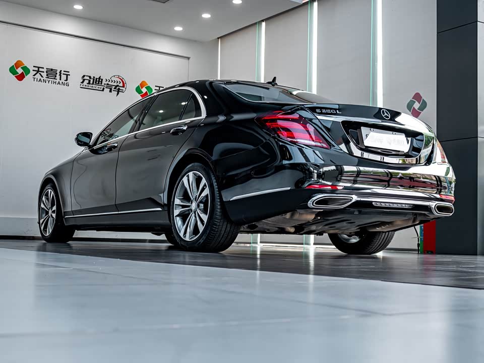 Mercedes-Benz S-class Mercedes-Benz S-class