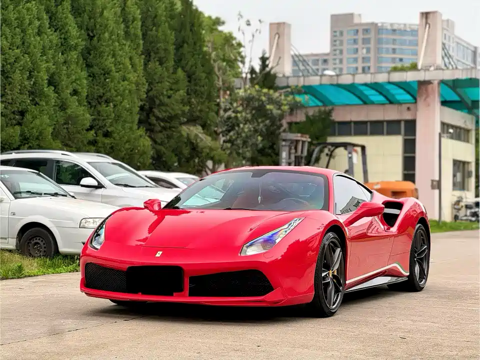Ferrari 488