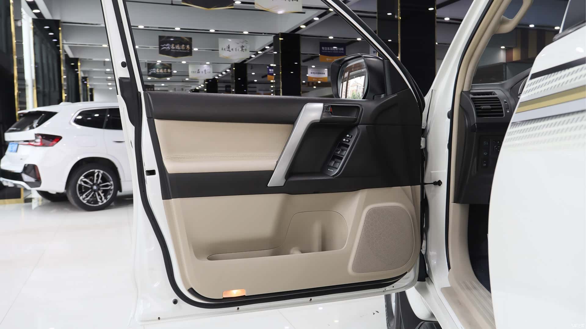 Toyota Prado, 2013 все фото
