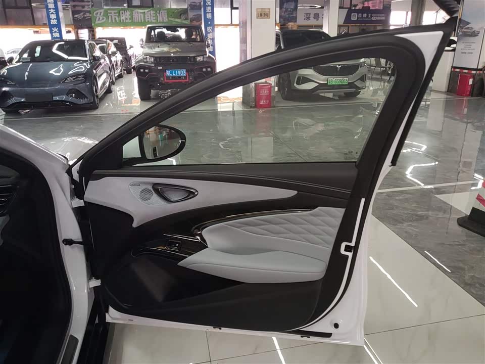 BYD seal
