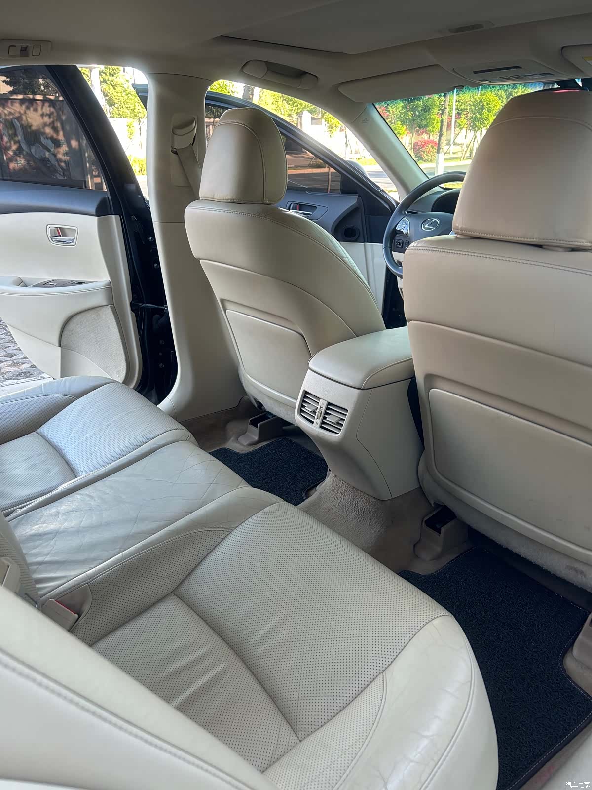 Lexus ES, 2011 16