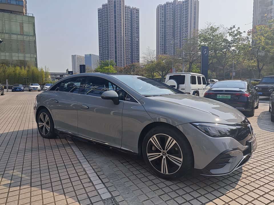Mercedes-Benz EQE Mercedes-Benz EQE