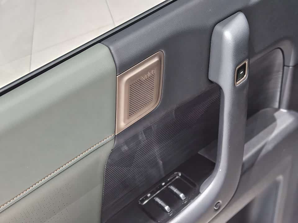 iCar 03 iCar 03