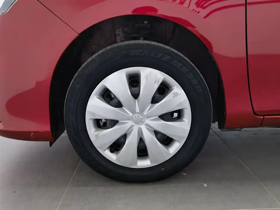 Toyota YARiS L to enjoy Toyota YARiS L to enjoy