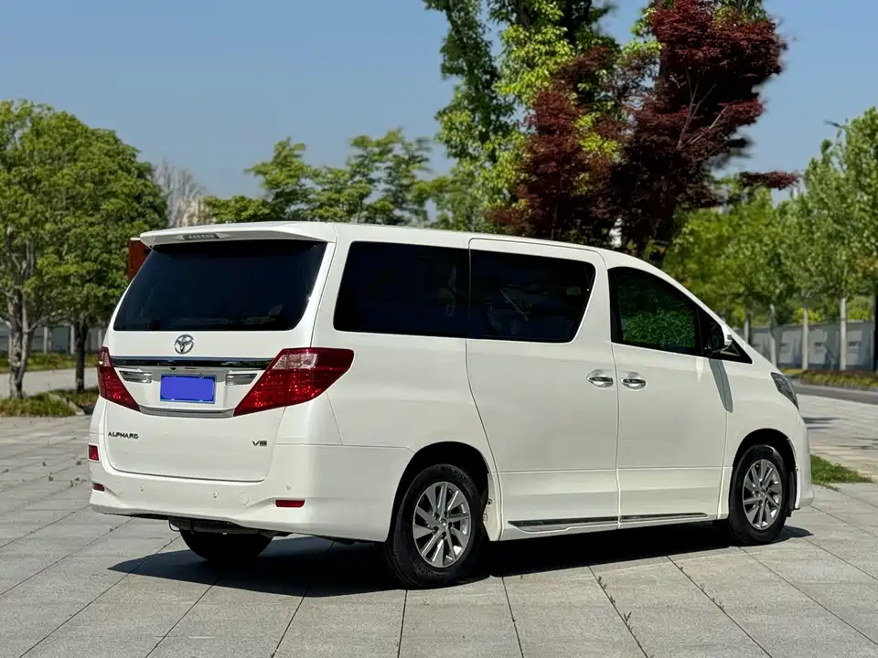 Toyota Elfa Toyota Elfa