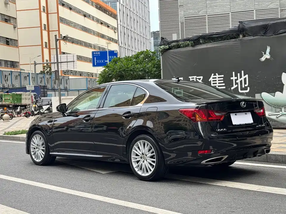 Lexus GS