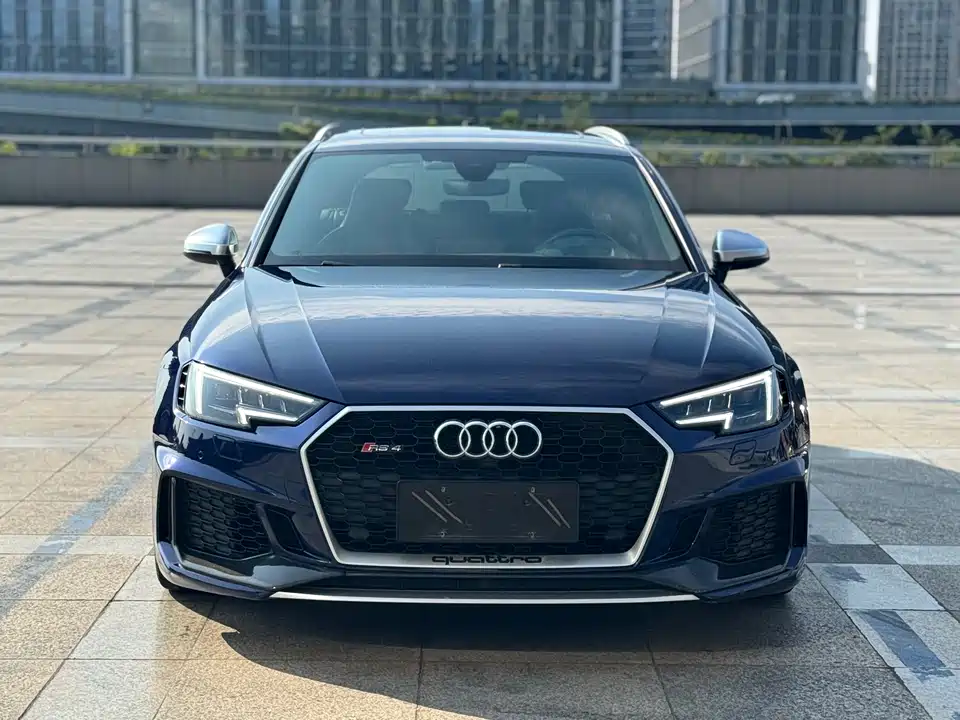 Audi RS 4