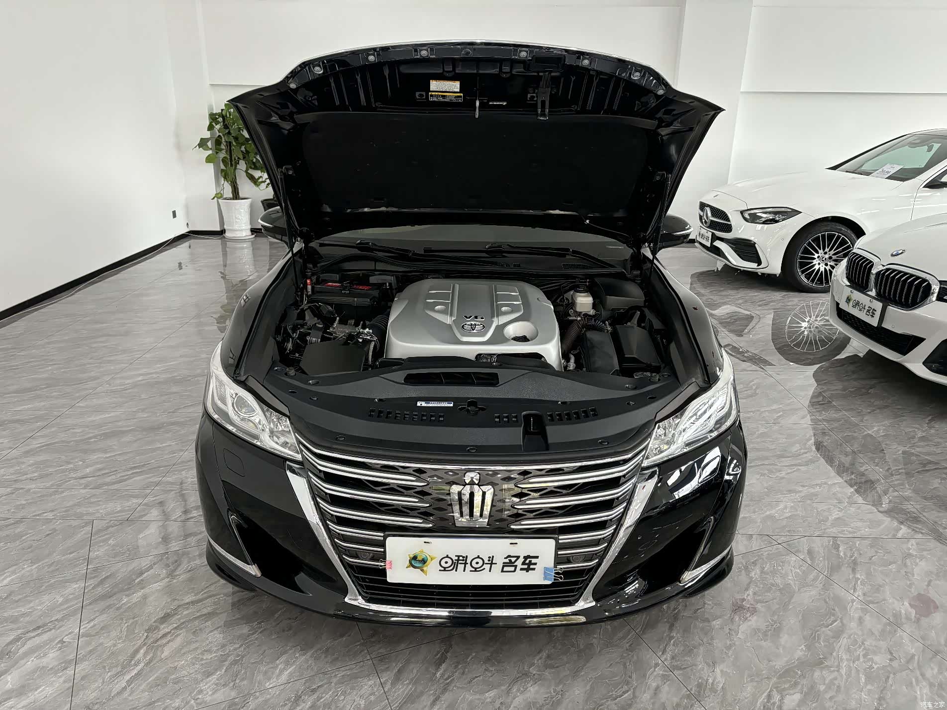 Toyota Crown, 2017 15