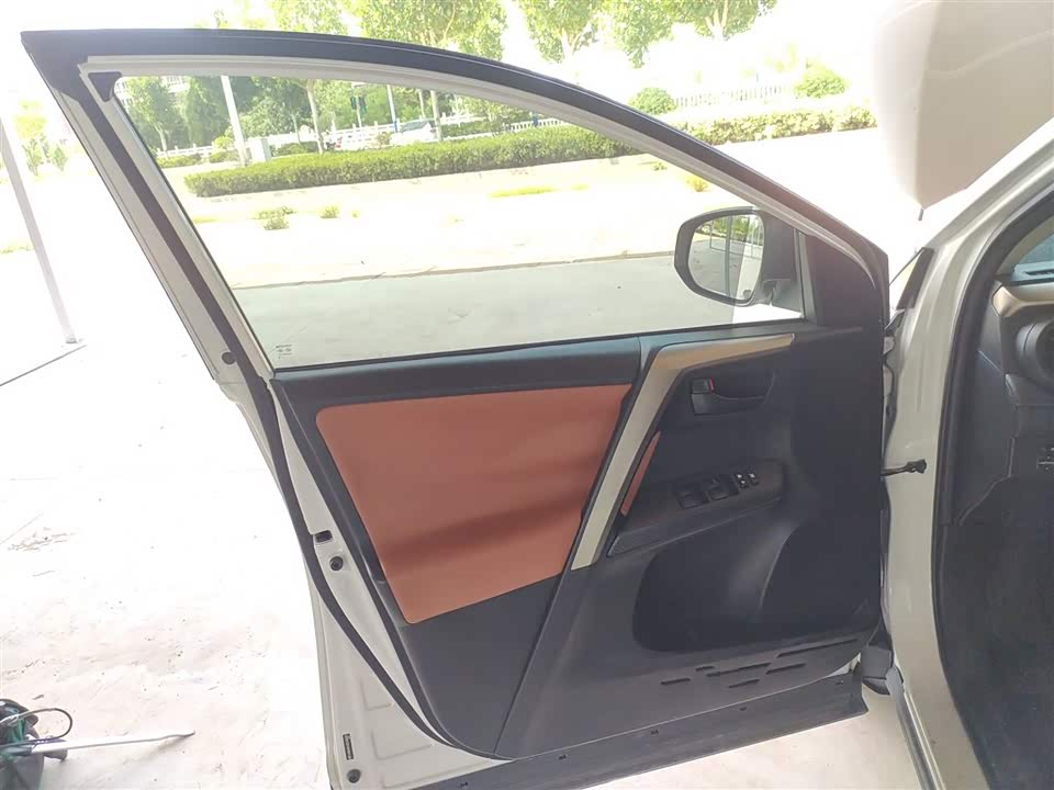 Toyota RAV4 Rongfang