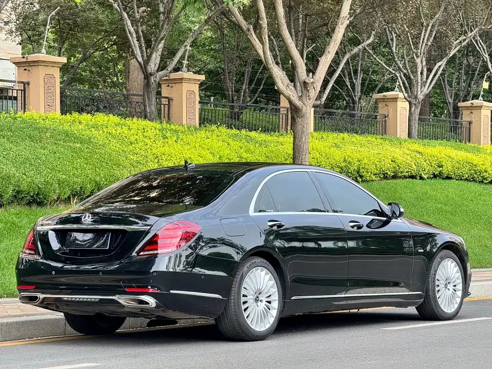 Mercedes-Benz S-class Mercedes-Benz S-class