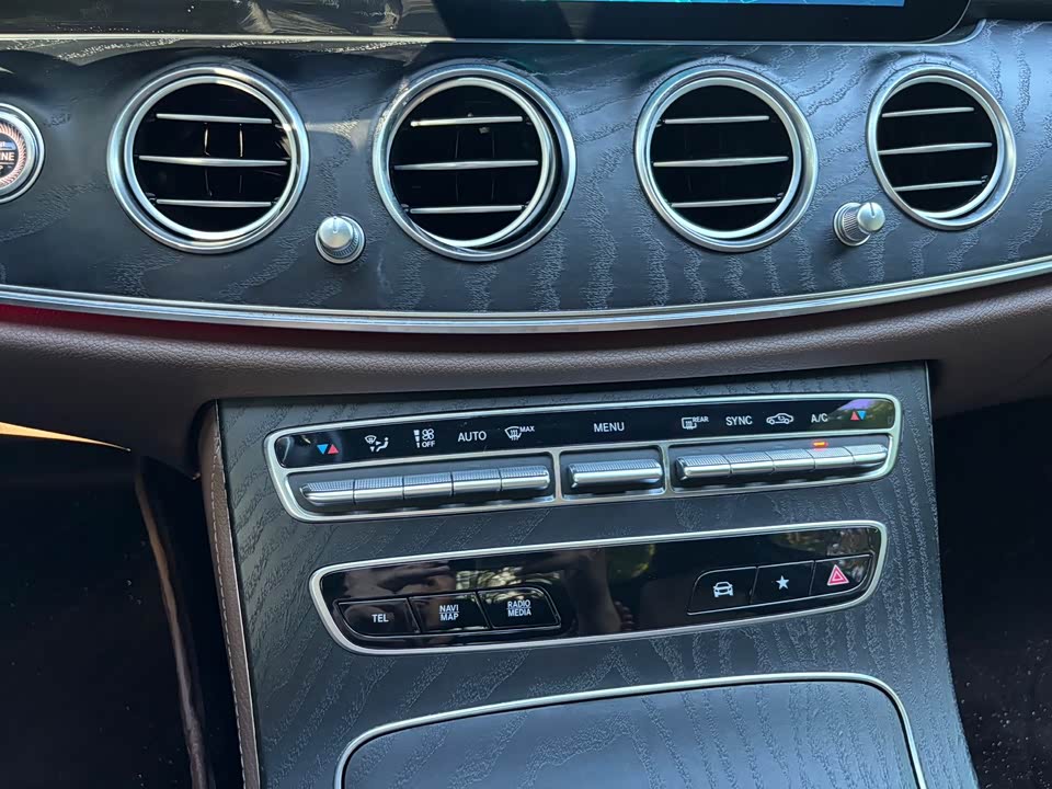 Mercedes-Benz E-class Mercedes-Benz E-class