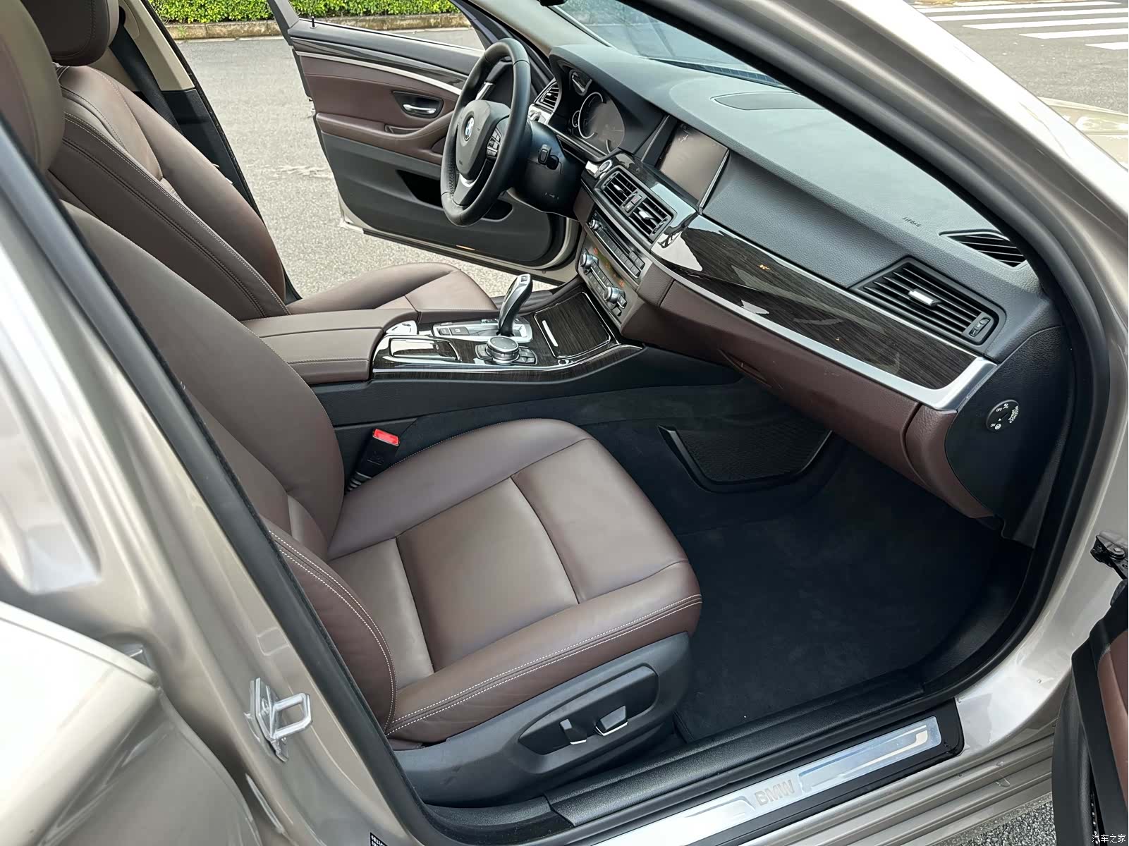 BMW 5 Series, 2015 9
