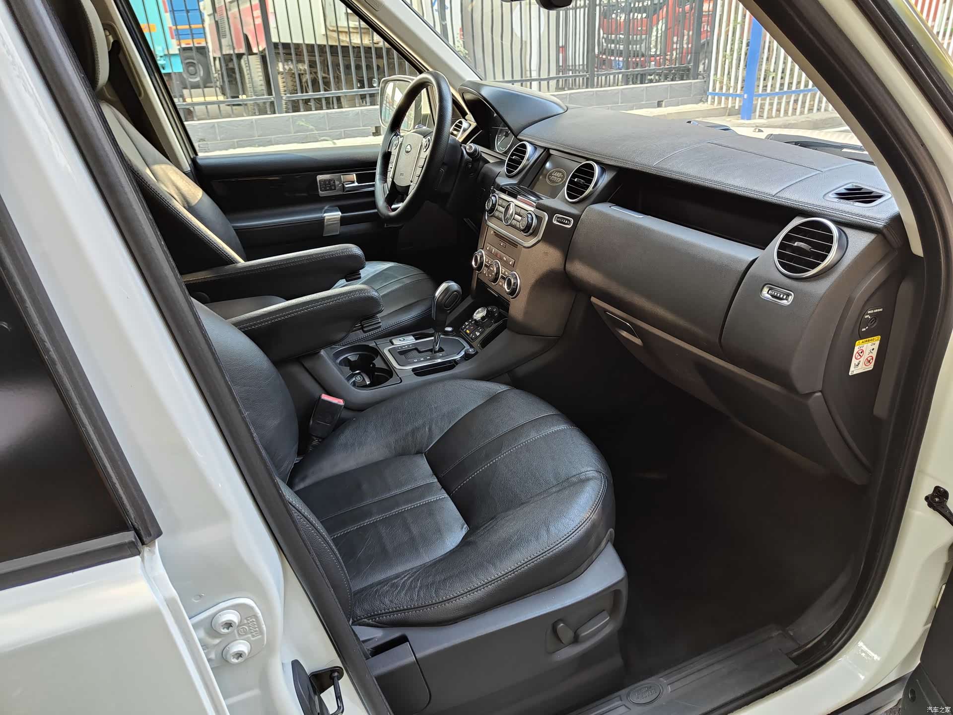Land Rover Discovery, 2012 11