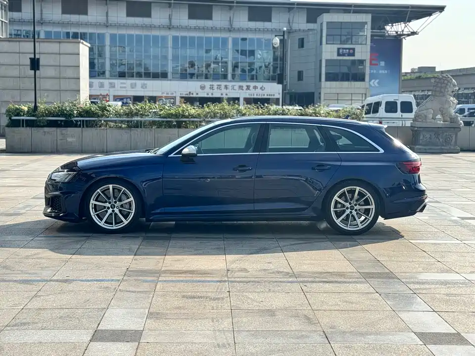 Audi RS 4