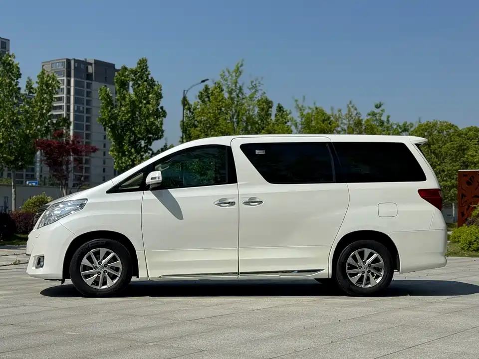 Toyota Elfa Toyota Elfa