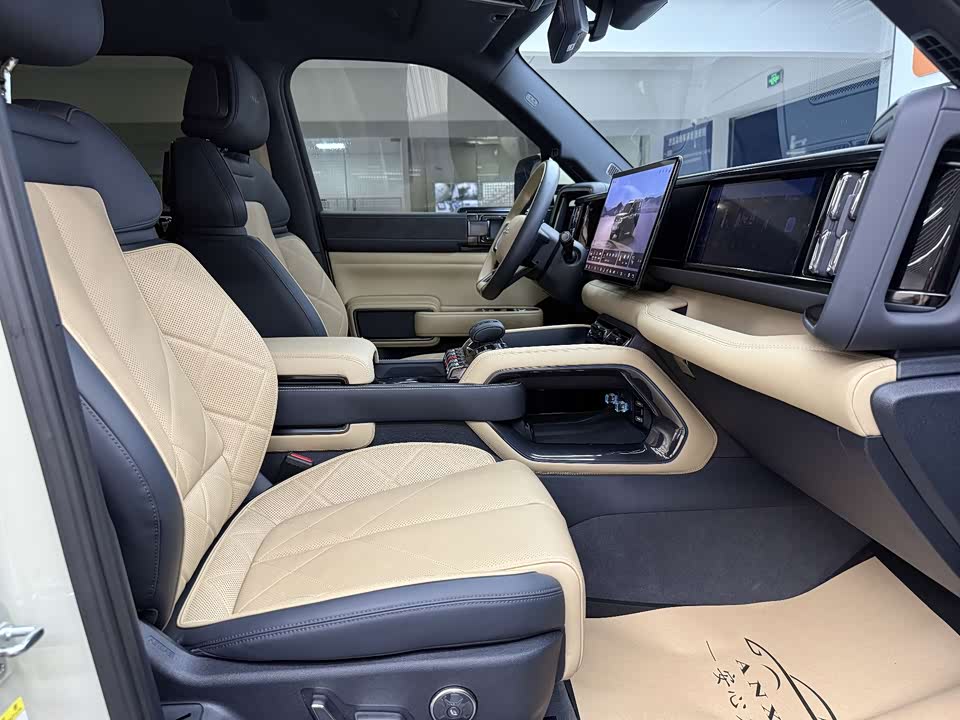 BYD Leopard 5 BYD Leopard 5