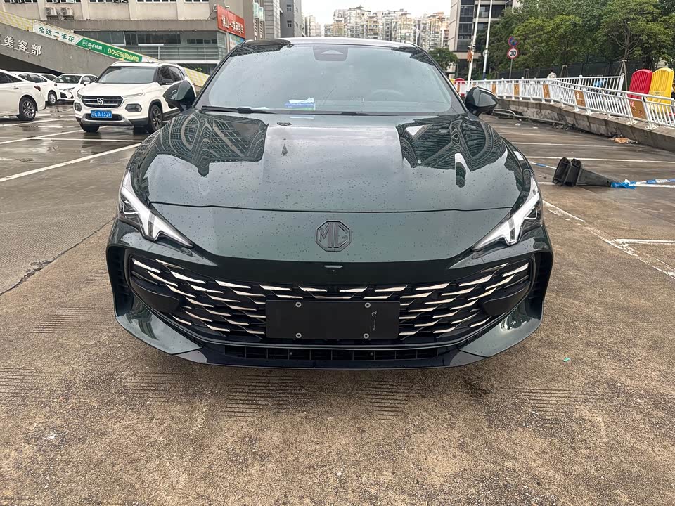 MG MG7