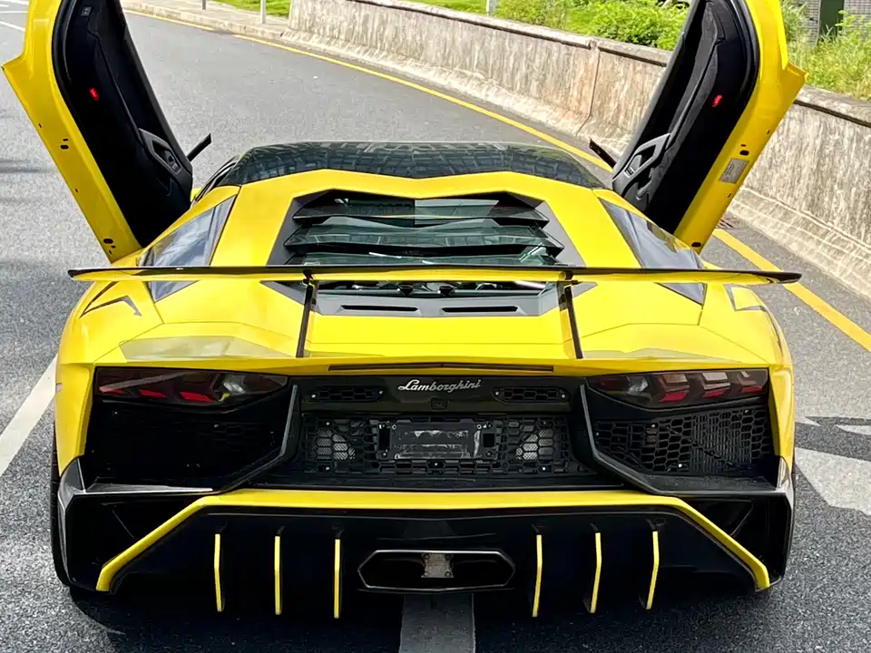 Lamborghini Aventador Lamborghini Aventador