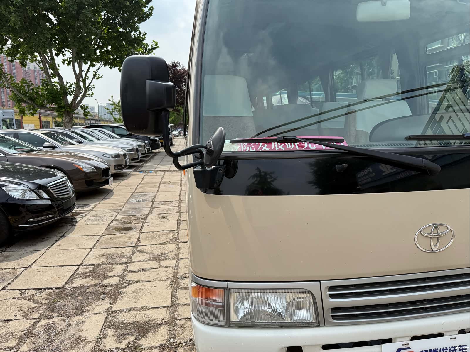 Toyota Coaster, 2011 9