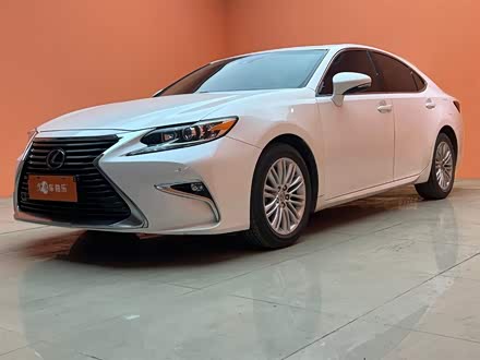 雷克萨斯es 2015款 200 舒适版