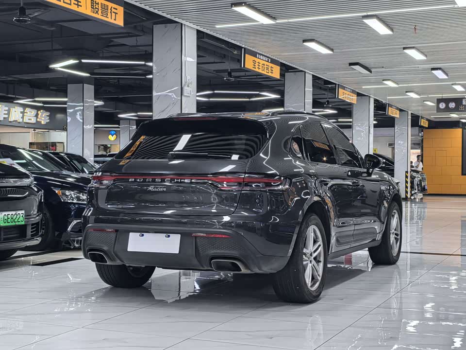 Porsche Macan