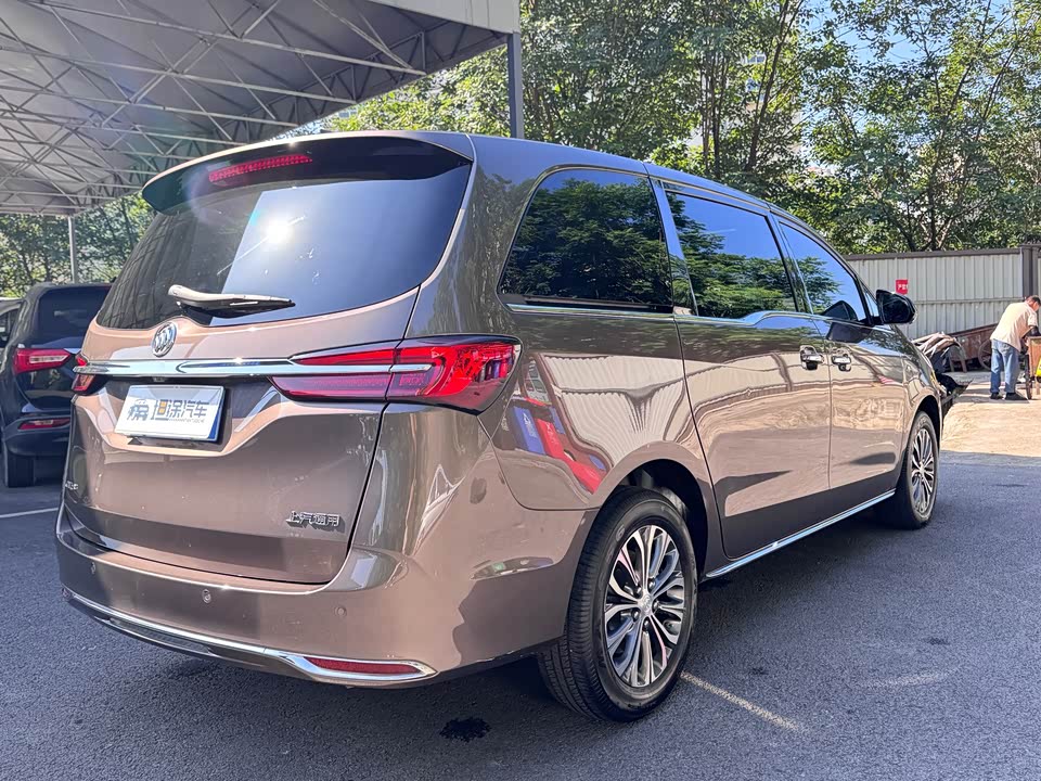 Buick GL8