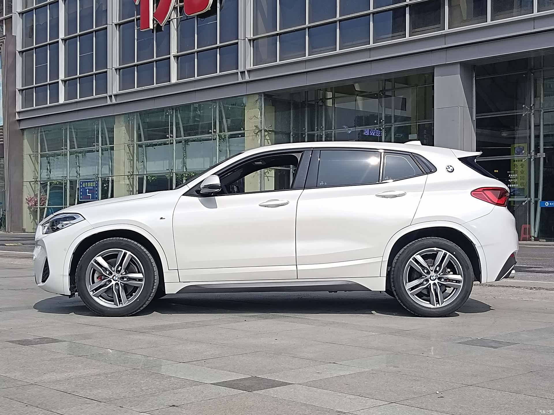 BMW X2, 2020 все фото