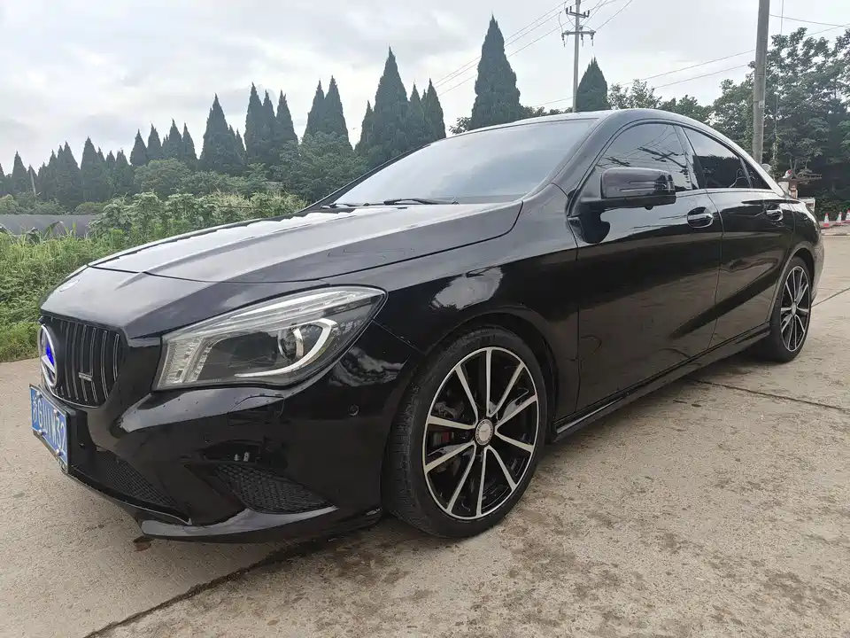 Mercedes-Benz CLA Mercedes-Benz CLA