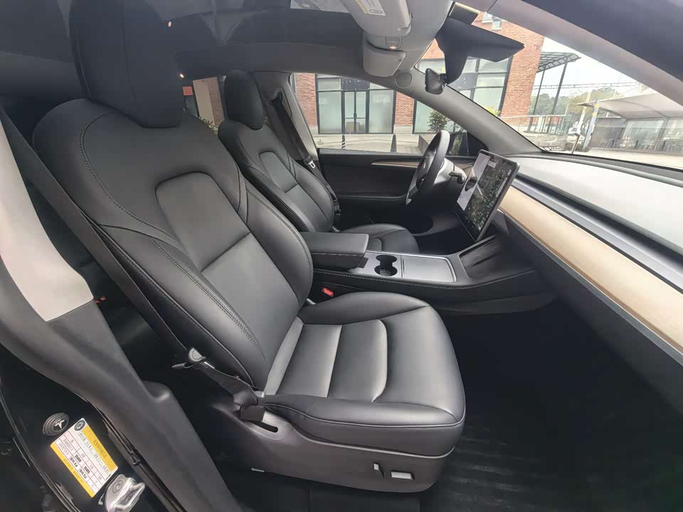 Tesla Model Y Tesla Model Y