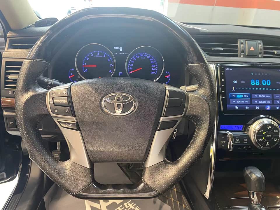 Toyota Reiz