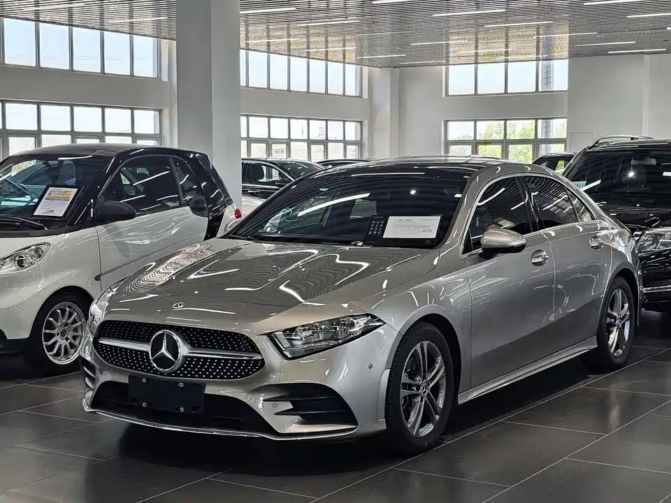 Mercedes-Benz Class A Mercedes-Benz Class A