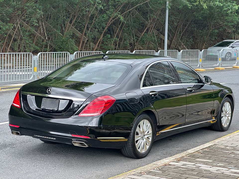 Mercedes-Benz S-class Mercedes-Benz S-class