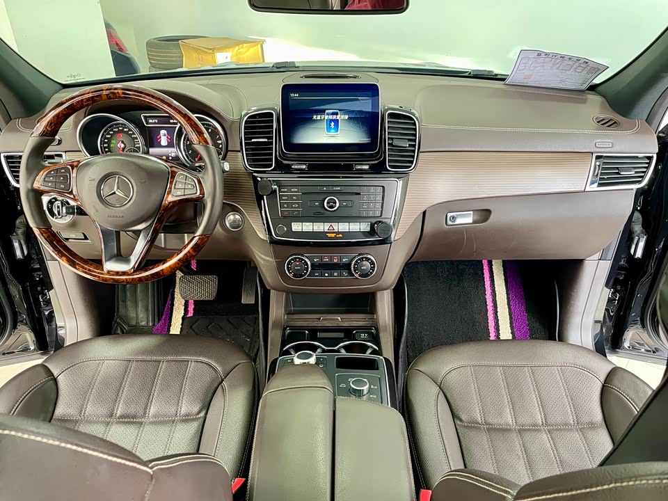Mercedes-Benz GLE Mercedes-Benz GLE