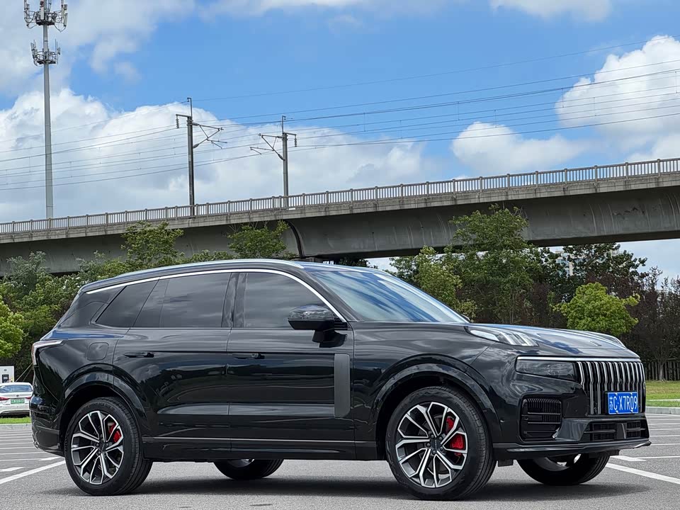 Lynk & Co 09 Lynk & Co 09
