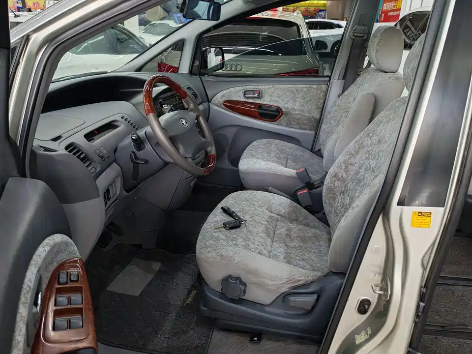 Toyota Previa