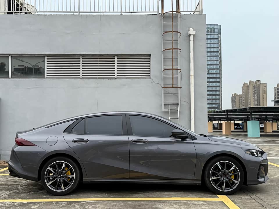 Trumpchi Shadow Leopard