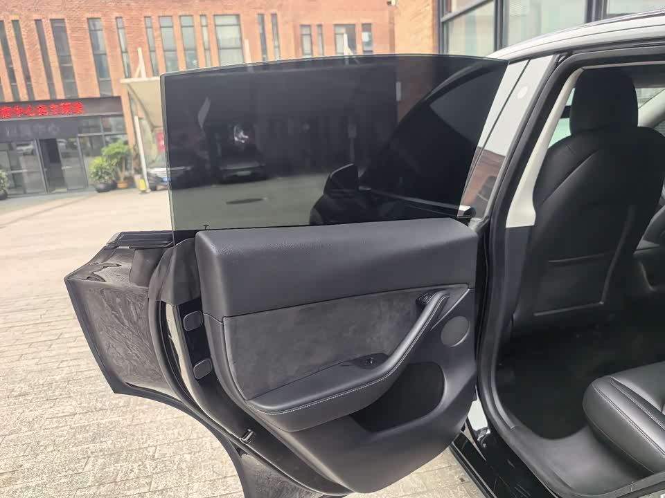 Tesla Model Y Tesla Model Y