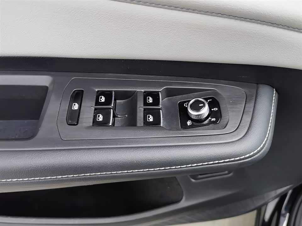 Volkswagen Tourang Volkswagen Tourang
