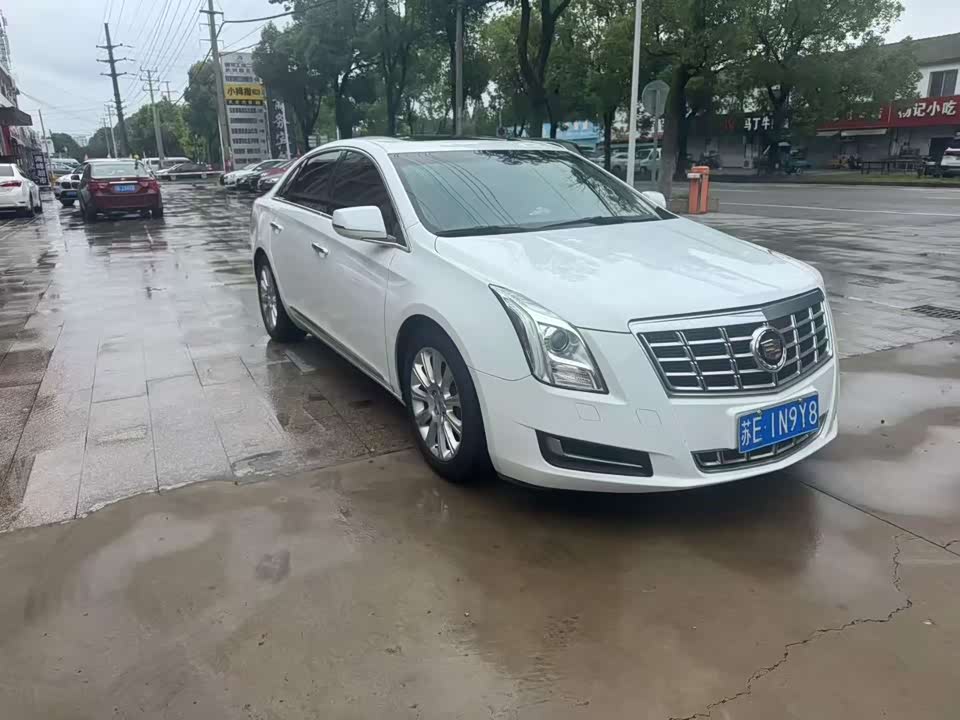 Cadillac XTS