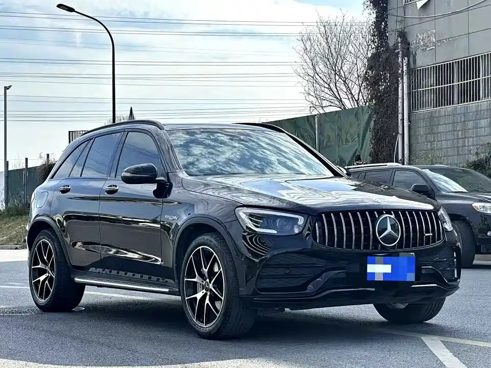 Mercedes-Benz GLC AMG