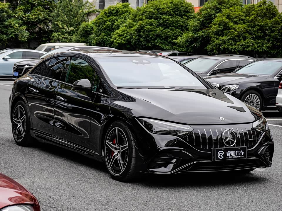 Mercedes-Benz EQE AMG