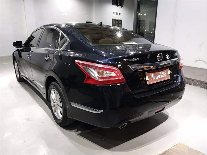 天籁2013款 2.0l xe时尚版