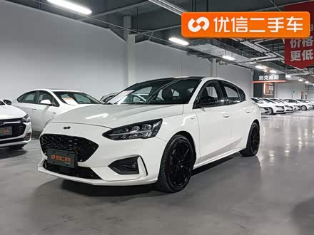 福克斯 2020款 三厢 ecoboost 180 自动st line